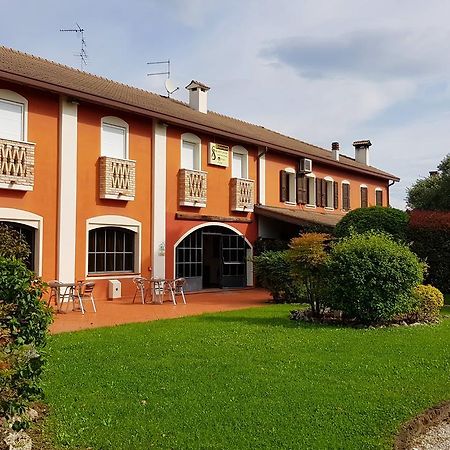 Casa del Sole Bed and Breakfast Latisana Esterno foto